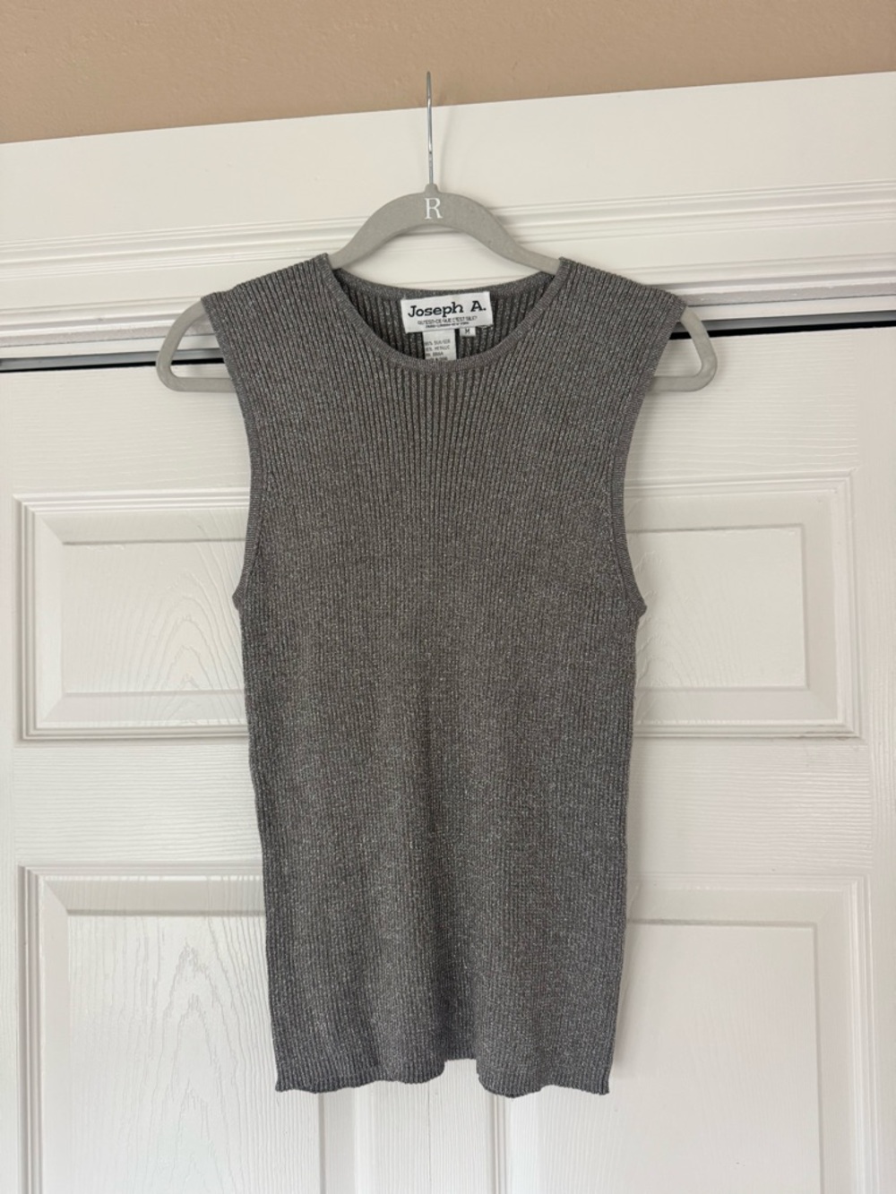 Joseph A. Silver Metallic Ribbed Sleeveless Knit Top Medium Y2K Party Shimmer